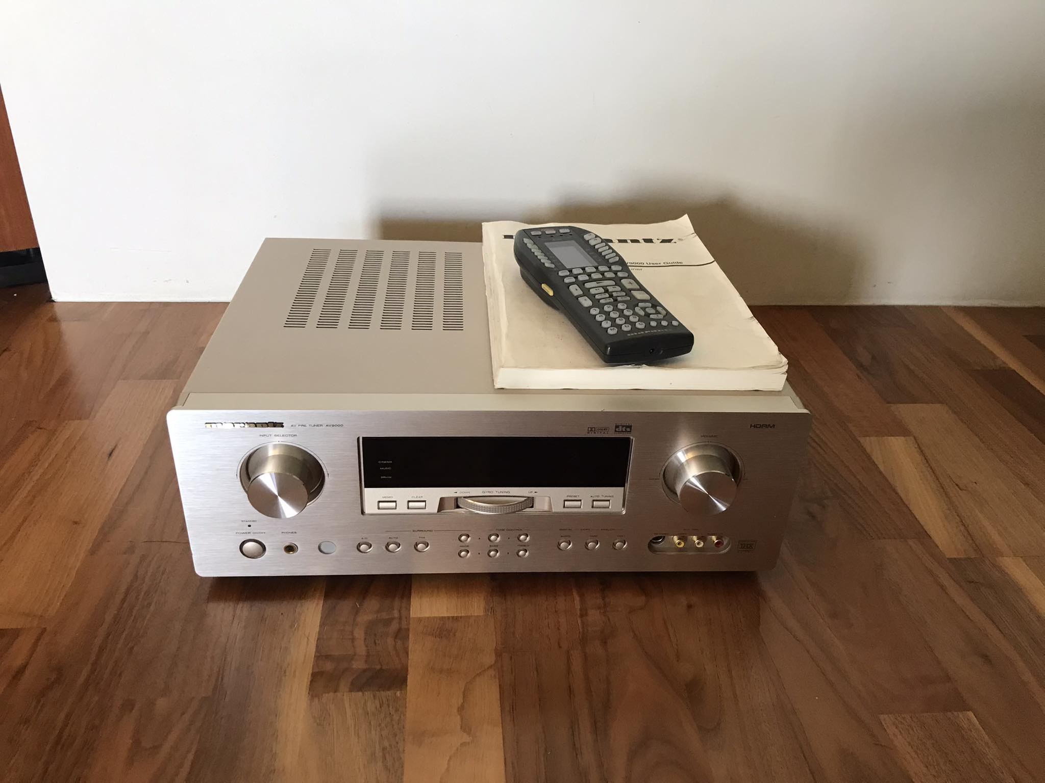 MARANTZ - AV 9000 PreAmplifer - Image 2