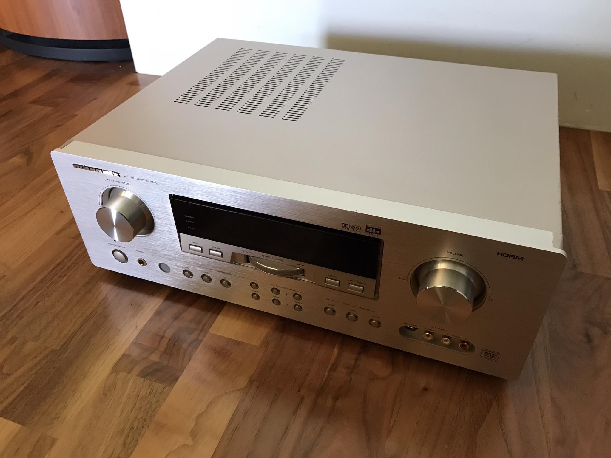 MARANTZ - AV 9000 PreAmplifer - Image 4