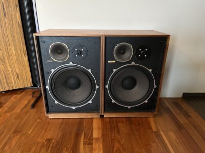 WHARFEDALE - Kingsdale 3