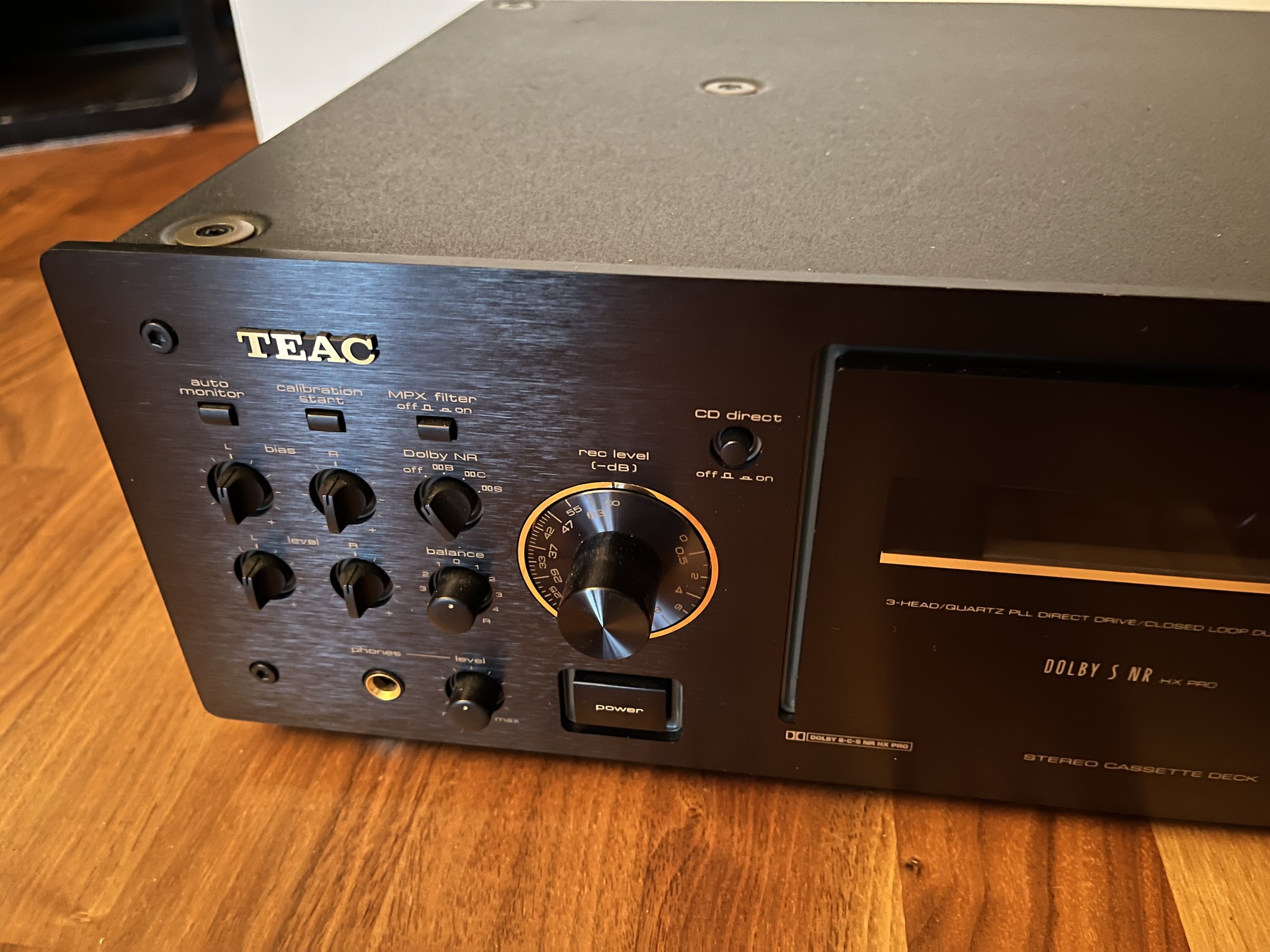 TEAC - V-8030S - Image 4