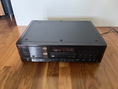 LUXMAN - D 105U