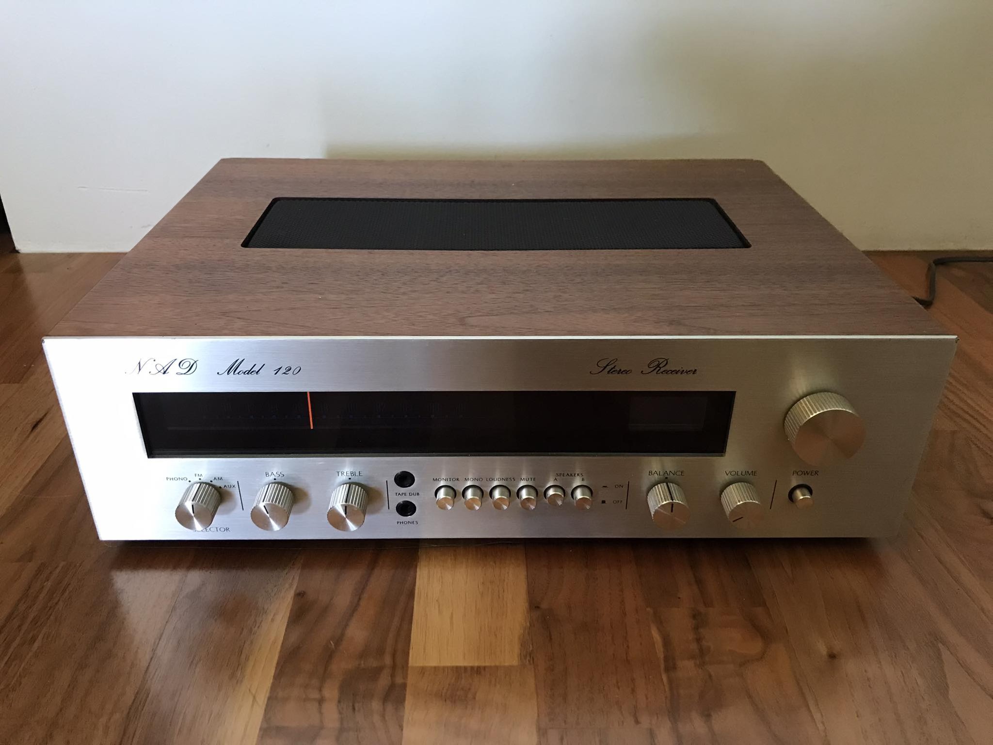 NAD - Model 120 - Image 5