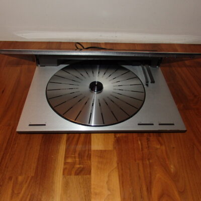 BANG & OLUFSEN - Beogram 3300