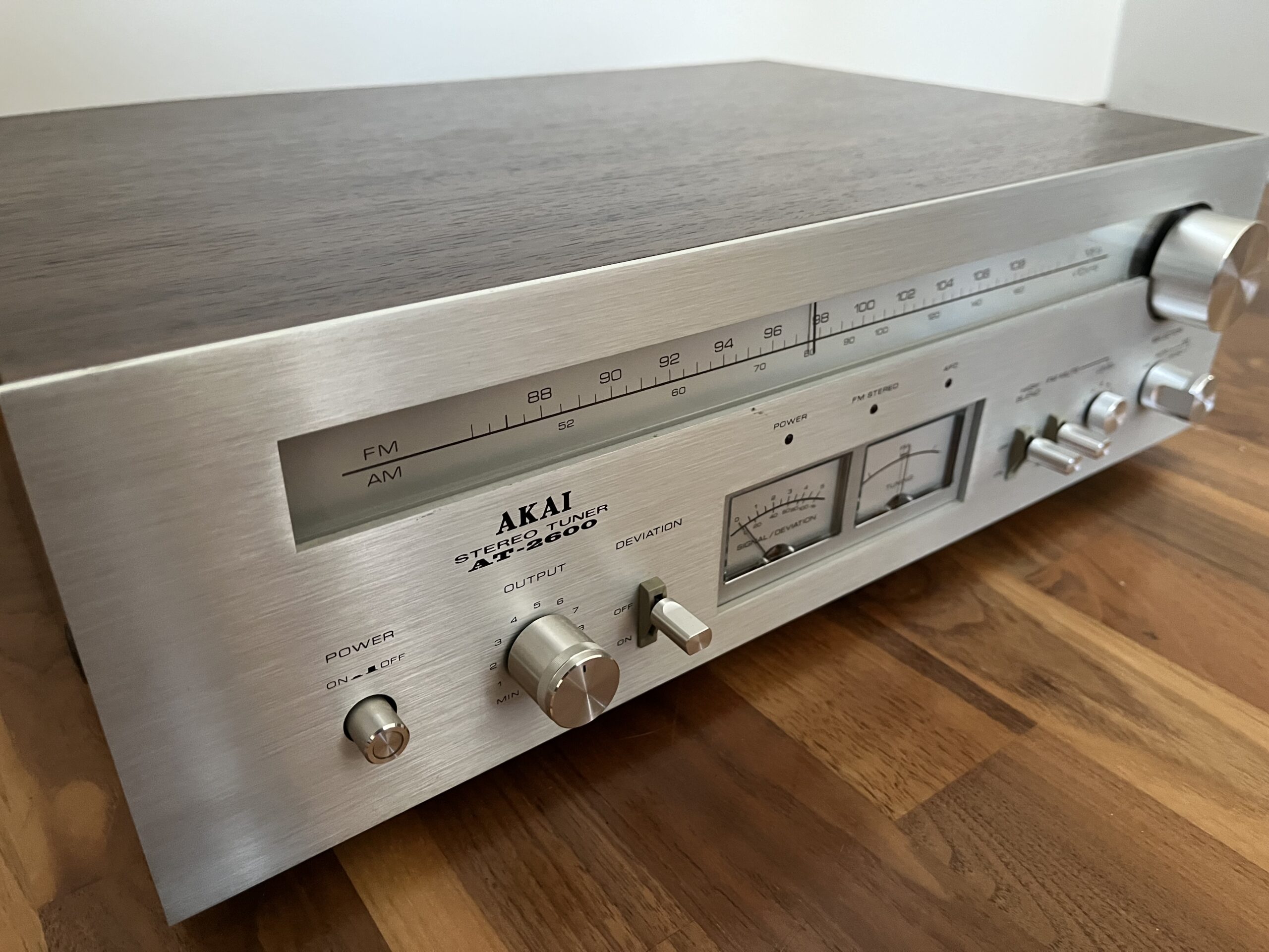 AKAI - AT 2600 - Pilt 2